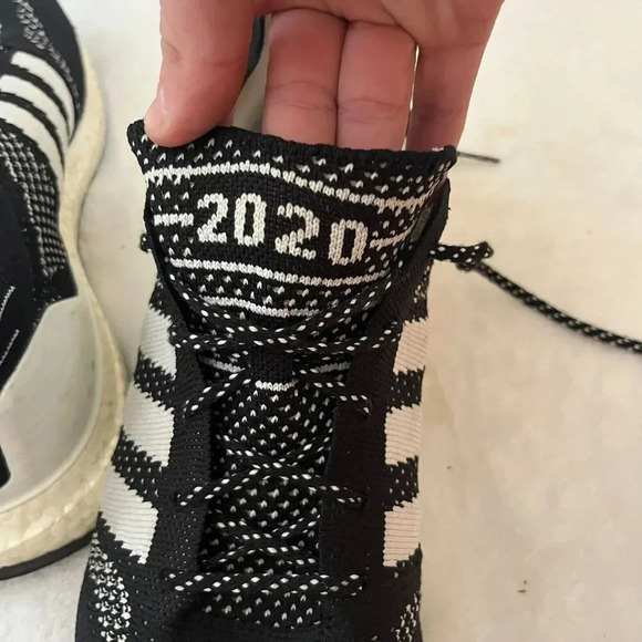 Adidas Ultra Boost DNA 2020 Mens Black White Lace Up 12 Sneaker Shoes Primeknit - Picture 5 of 7